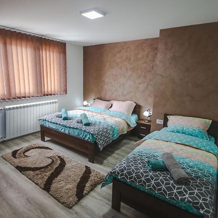 Kristal Apartmani Arandjelovac Exterior foto