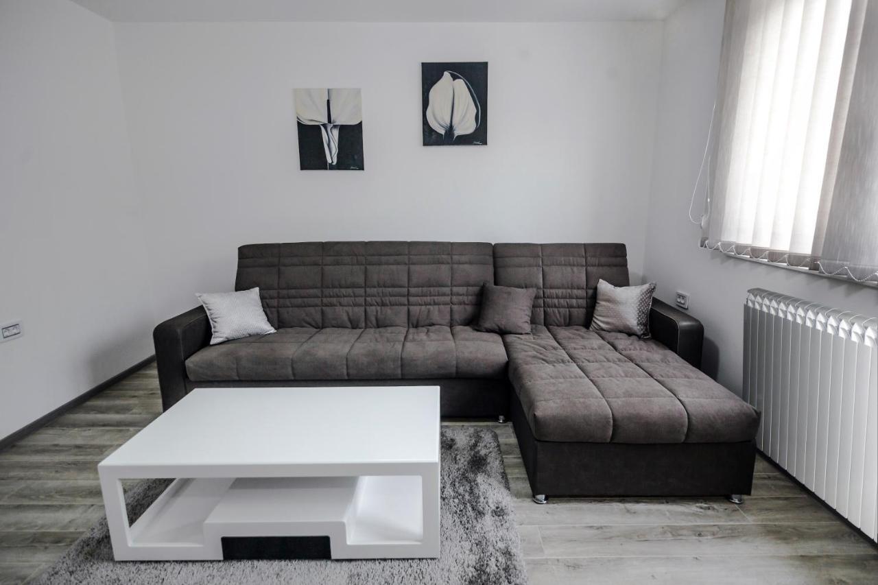 Kristal Apartmani Arandjelovac Exterior foto